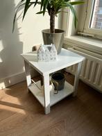 Two small white side tables, Ophalen, 25 tot 50 cm, Rechthoekig, 50 tot 100 cm