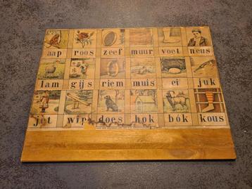 Leesplankje beschikbaar voor biedingen