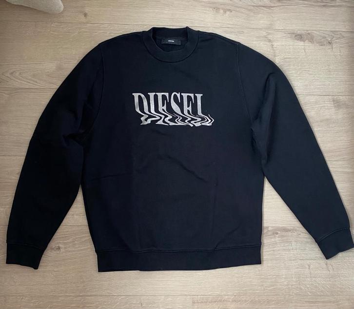 In zeer nette staat: zwarte DIESEL sweater met opdruk mt. M, Kleding | Dames, Truien en Vesten, Zo goed als nieuw, Maat 38/40 (M)