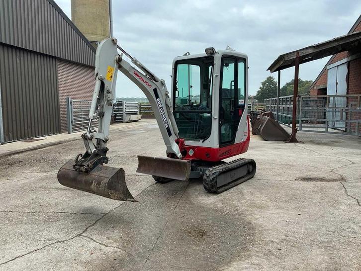 2020 Takeuchi TB216 Minigraafmachine, Zakelijke goederen, Machines en Bouw | Kranen en Graafmachines, Graafmachine