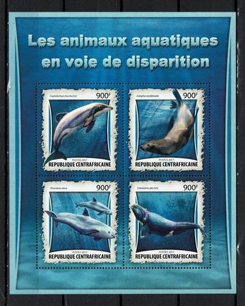 c.afrika 2017 pf blok zeeleven zeezoogdieren dolfijn walvis beschikbaar voor biedingen