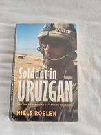 Niels Roelen - Soldaat in Uruzgan, Ophalen of Verzenden, Zo goed als nieuw, Nederland, Niels Roelen