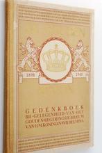 De gouden kroon - Gedenkboek Koningin Wilhelmina (1948), Boeken, Verzenden, 20e eeuw of later, Gelezen