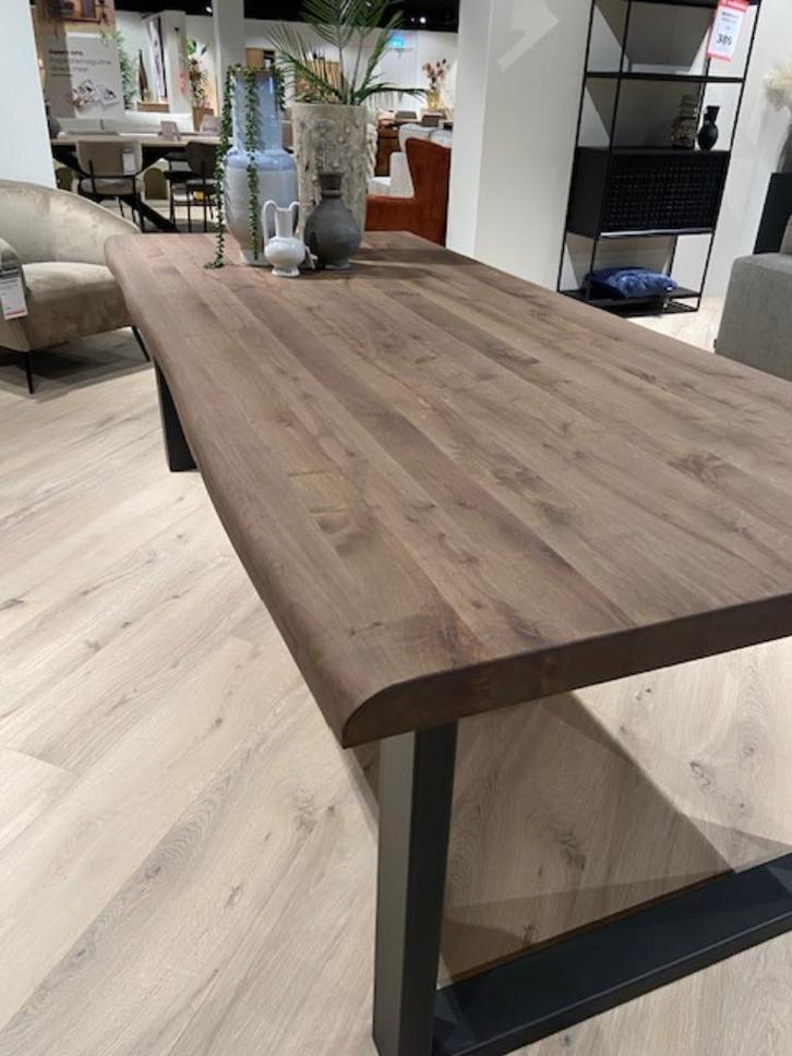 nu of nooit! Eettafel Silverado. Hout: eikenhout, Huis en Inrichting, Complete eetkamers, Zo goed als nieuw, 4 tot 6 stoelen, Ophalen