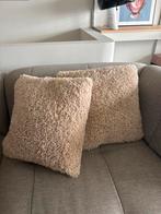 2 Zara Home veren kussens + hoes, Huis en Inrichting, Ophalen, Zo goed als nieuw, Beige, Vierkant
