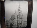 glasdia  stadhuis gouda  1910?, Foto, Zo goed als nieuw, Voor 1940, Gebouw