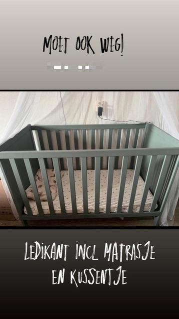 Ledikant incl. Matrasje en kussentje beschikbaar voor biedingen