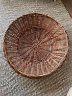 Grote Rieten Mand / Lektuur Mand, Huis en Inrichting, Ophalen, Gebruikt, Mand, Rond