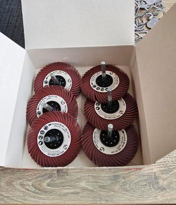3M Scotch-Brite BB-ZS 220 Radiale Borstelschijven - Nieuw! beschikbaar voor biedingen
