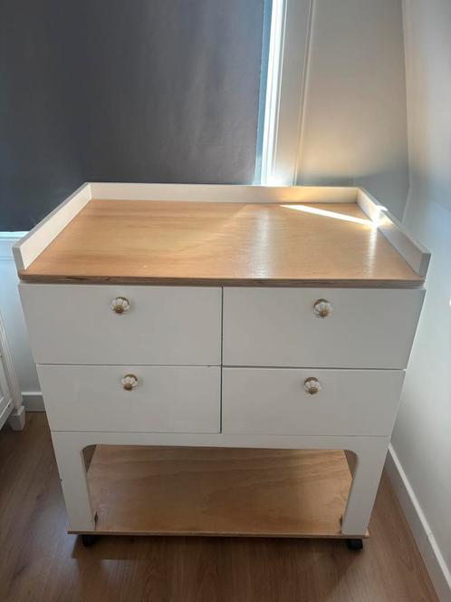 Unieke handgemaakte commode, Kinderen en Baby's, Kinderkamer | Commodes en Kasten, Zo goed als nieuw, Commode, 90 tot 105 cm, 100 cm of meer