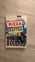 K. Boudou - Pizzamaffia, Boeken, Kinderboeken | Jeugd | 13 jaar en ouder, K. Boudou, Gelezen, Ophalen of Verzenden