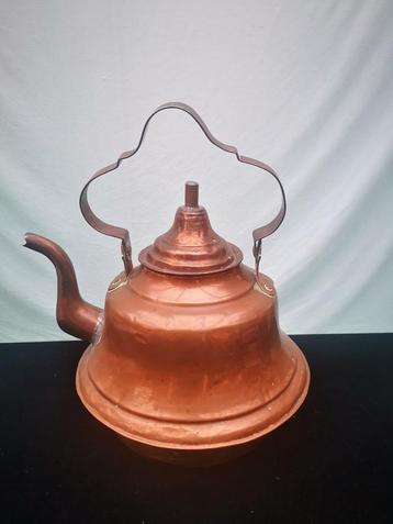 Antieke Koperen Waterketel / Theepot, Prachtige Patina beschikbaar voor biedingen