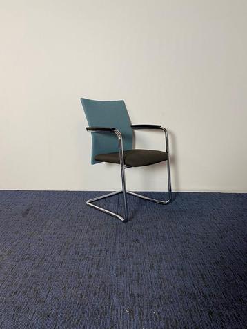 2 x Vergaderstoel Comforto Haworth D5568, blauw/antraciet beschikbaar voor biedingen