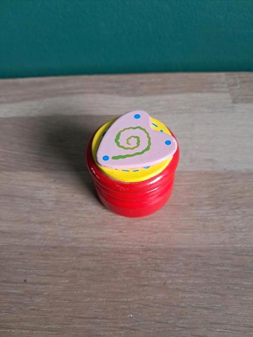De Groene Merel tandendoosje rood hart, Kinderen en Baby's, Speelgoed | Houten speelgoed, Zo goed als nieuw, Overige typen, Ophalen of Verzenden