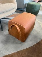 Nieuw Label van den Berg Gin Poef Yak Leer Voetenbank, Nieuw, Leer, Ophalen of Verzenden, Label