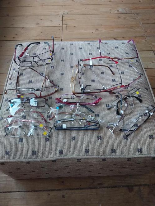 22 bril monturen, Sieraden, Tassen en Uiterlijk, Overige Accessoires, Zo goed als nieuw, Ophalen of Verzenden
