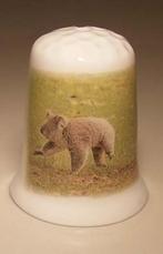 Koala beer op het gras vingerhoedje, Verzamelen, Ophalen of Verzenden, Nieuw, Porselein, Nederland