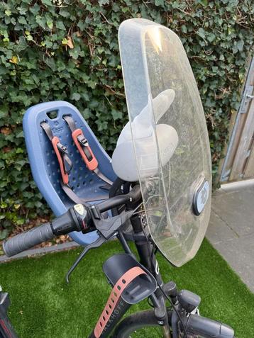 Yepp voorzitje met windscherm en adapter beschikbaar voor biedingen