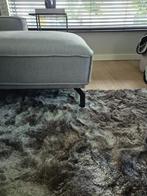 Hoogpolig vloerkleed Taupe, Huis en Inrichting, Stoffering | Tapijten en Kleden, Ophalen, Bruin, 200 cm of meer, Rechthoekig