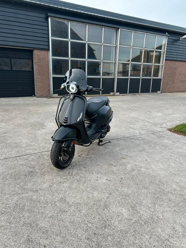 Vespa sprint notte 80cc malossi, Fietsen en Brommers, Scooters | Vespa, Zo goed als nieuw, Benzine, Ophalen