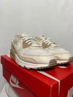 ALS NIEUW! Maat 42 - Nike Air Max 90 Light Orewood Brown, Kleding | Dames, Schoenen, Overige kleuren, Verzenden, Nike, Nike