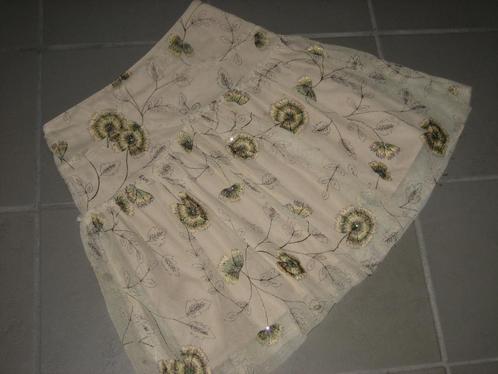 Romantisch rokje van AP: AP BY BRUPHILS, 38-40, snazzeys, Kleding | Dames, Rokken, Zo goed als nieuw, Maat 38/40 (M), Beige, Onder de knie