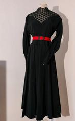 Echte vintage jaren 40 -50 jurk met kanten hals, mt. 36, Kleding | Dames, Zwart, Cocktailjurk, Ophalen of Verzenden, Zo goed als nieuw