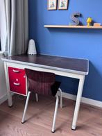 Vintage kinder bureau, Kinderen en Baby's, Kinderkamer | Tafels en Stoelen, Ophalen, Gebruikt, Tafel(s)