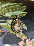 Mooie grote hanger portret barok meisje met strasssteentjes, Overige voorstellingen, Bruin, Glas of Kristal, Ophalen of Verzenden
