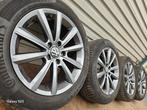 17 inch Vw Passat Touran T-Roc Sharan velgen winterbanden, 215 mm, Banden en Velgen, 17 inch, Personenwagen