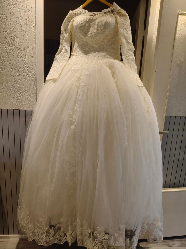 Trouwjurk 1 keer gedragen, Ophalen, Zo goed als nieuw, Wit, Trouwjurk