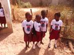 We zoeken nog steeds kleding voor Gambia. Wilt u helpen?, Gebruikt, Kleding school kinderkleding jongenskleding meisjeskleding