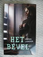 Het Bevel-Leena Lander, Ophalen of Verzenden, Zo goed als nieuw, Nederland