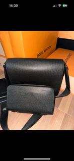 Louis Vuitton Nektas & Zippy Wallet XL * Taïga leer *, Sieraden, Tassen en Uiterlijk, Tassen | Schoudertassen, Ophalen of Verzenden