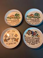 Kerstkado 4 Soest aardewerk schaaltjes/bordjes VLIEG UUT, Ophalen of Verzenden