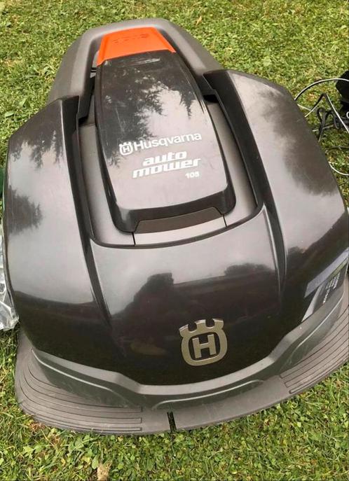 Husqvarna 105 Automower robotmaaier met slechts 622u, Tuin en Terras, Robotmaaiers, Ophalen of Verzenden