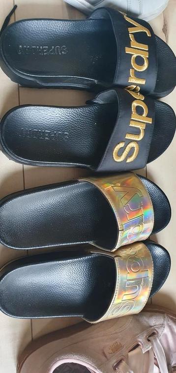 2 paar Superdry slippers maat 39/40 prijs per paar