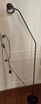 Zwart vloerlampje., Huis en Inrichting, Lampen | Vloerlampen, Ophalen, Zo goed als nieuw