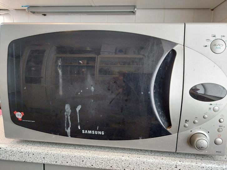 Samsung M1974 Magnetron - Gebruikt, Witgoed en Apparatuur, Magnetrons, Gebruikt, Vrijstaand, Magnetron, 45 tot 60 cm, Draaiplateau