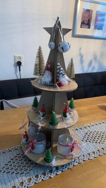 Kerst: Nieuwe houten kerstboom etagère  beschikbaar voor biedingen