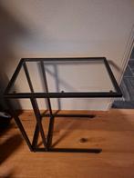 Bijzet tafel zwart metaal met glasplaat laptop tafel, Huis en Inrichting, Tafels | Bijzettafels, Minder dan 55 cm, Metaal of Aluminium