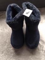 Nieuw met label: Blauwe halfhoge Memoryfoam Pantoffels mt 40, Blauw, Nieuw, Ophalen of Verzenden, Pantoffels of Sloffen