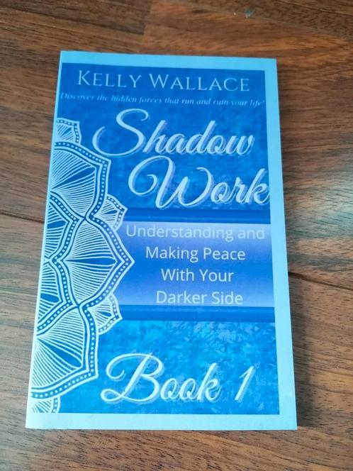 Shadow Work:  book 1, Boeken, Esoterie en Spiritualiteit, Nieuw, Achtergrond en Informatie, Spiritualiteit algemeen, Ophalen of Verzenden
