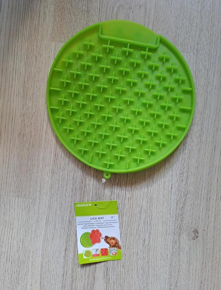 Dreamteam likmat lickmat lickimat feeder groen green silicon, Dieren en Toebehoren, Hondenvoerbakken en Drinkbakken, Nieuw, Anti-schrok
