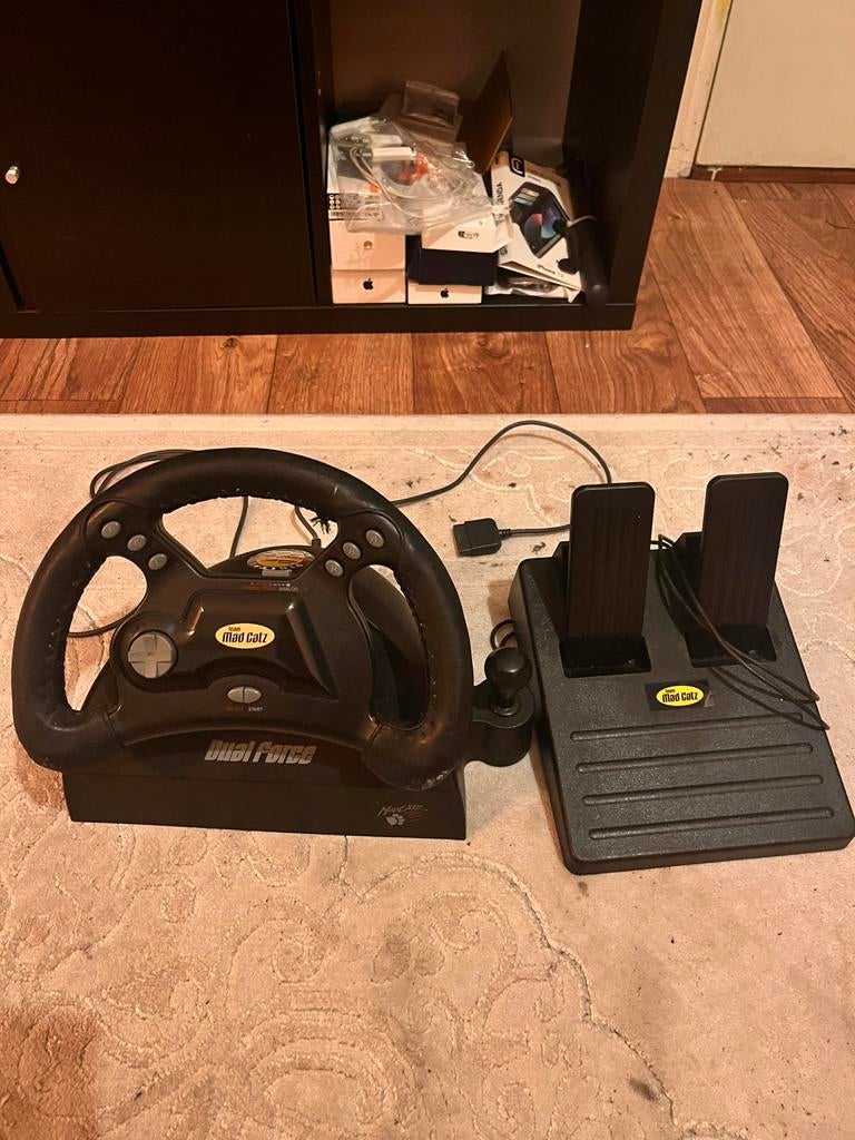 Team Mad Catz Racing Steering Wheel- Playstation 1,2,3, Spelcomputers en Games, 1 speler, Racen en Vliegen, Ophalen of Verzenden