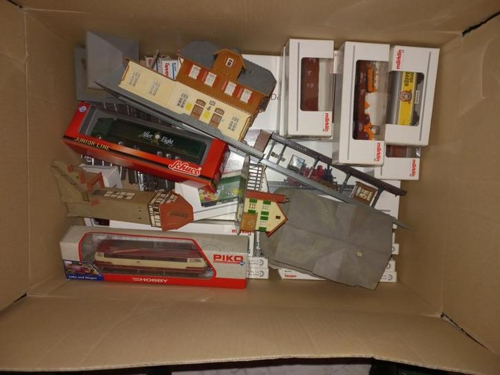 Marklin H0 doos vol, Hobby en Vrije tijd, Modeltreinen | H0, Zo goed als nieuw, Locomotief, Wisselstroom, Märklin, Analoog, NS