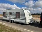 Caravan LMC tandemasser te huur huren met voortent.