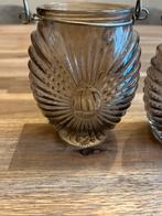 2 theelichtjes ‘ artdeco’ houders. getint glas mooie patroon, Overige materialen, Overige kleuren, Ophalen of Verzenden, Kandelaar