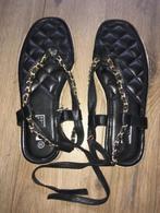 Zwarte sandalen met gouden ketting - Maat 39, Zwart, Zo goed als nieuw, Lucky shoes, Sandalen of Muiltjes