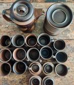 Arabia Ruska Servies - Kopjes, Eierdopjes & Theepot, Huis en Inrichting, Ophalen of Verzenden, Zo goed als nieuw, Overige stijlen